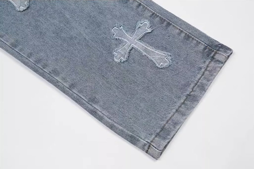 Baggy Cross-Patch Denim – Streetwear Statement Jeans