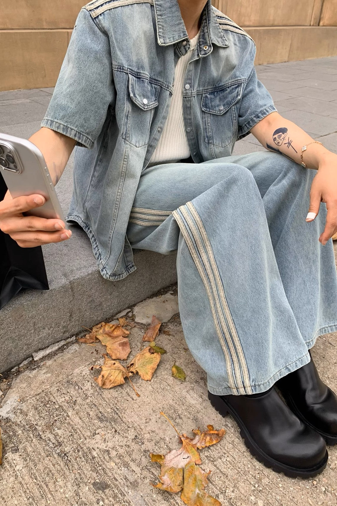 Triple Stripe Baggy Denim Pants – Washed Blue