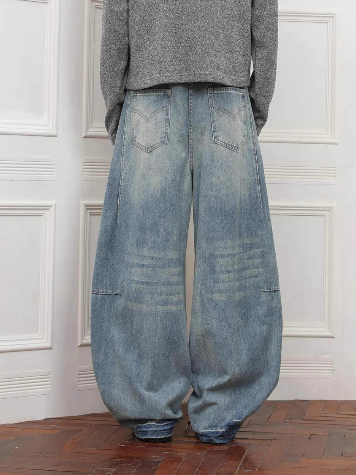 Oversized Statement Baggy Jeans – Extreme Wide Leg Denim