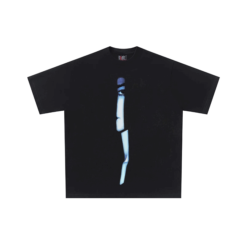 Broken Face Graphic Tee – Oversized Streetwear Essential