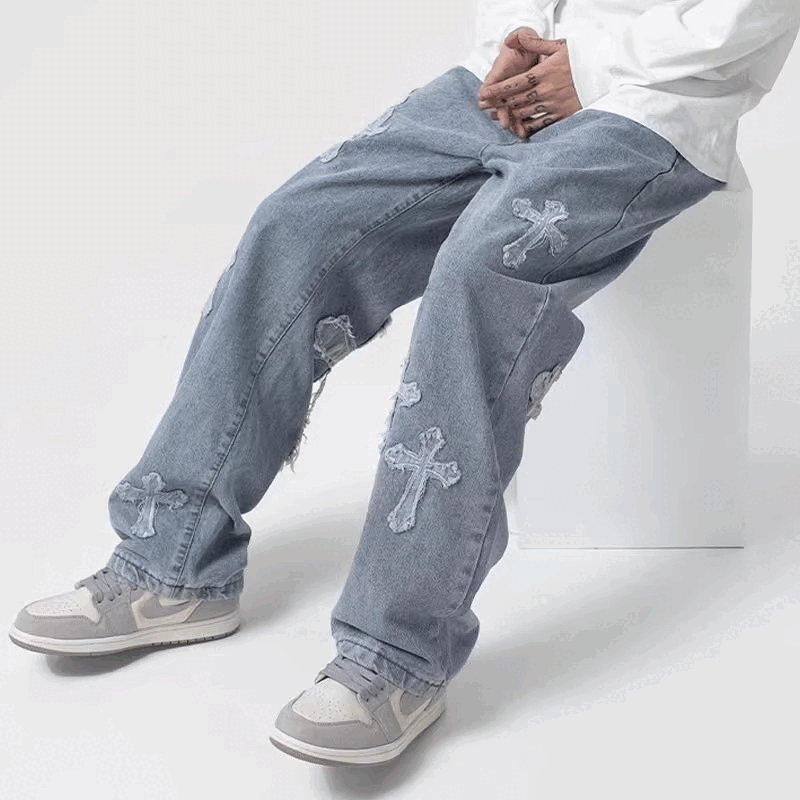 Baggy Cross-Patch Denim – Streetwear Statement Jeans
